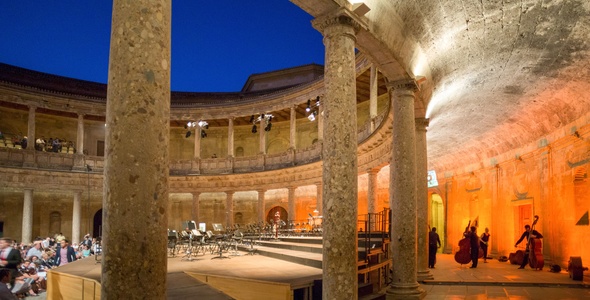 Musik- und Tanzfestspiele Granada - Andalusien Individuell