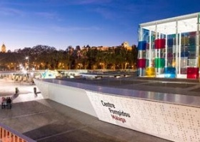 Málaga exklusiv: Parador mit Blick über Stadt, Hafen & Meer